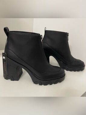 SOREL Leather Waterproof Boots
